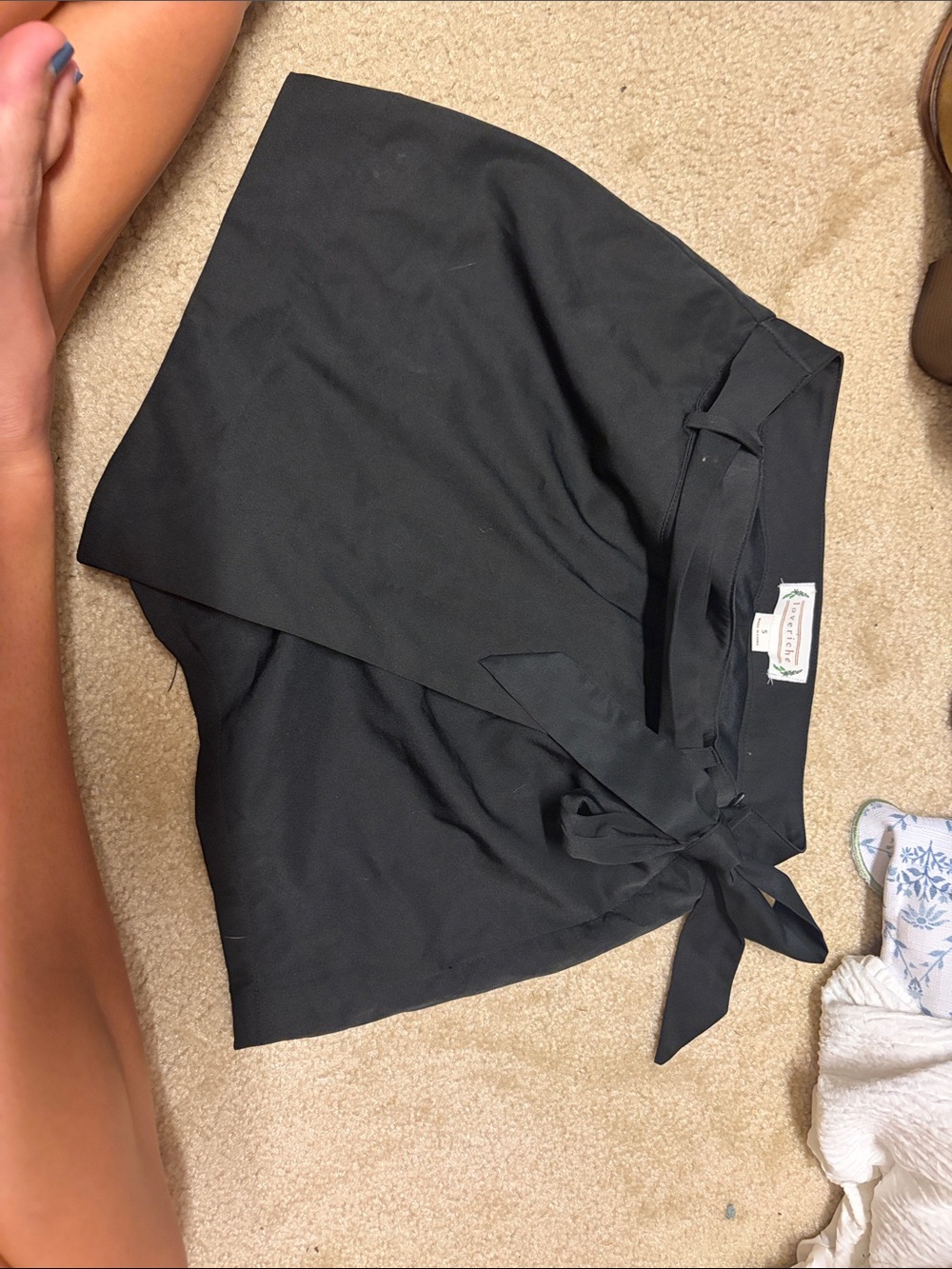 Love Riche Black Tie-Waist Skort